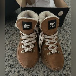 Brand New SOREL Out N About III Conquest Boot